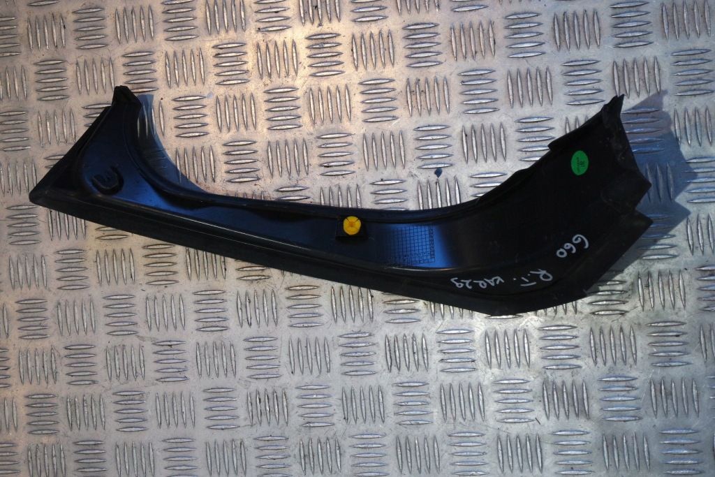 Купить Молдинг накладка задняя правая защита стойка bmw g60 5a01522