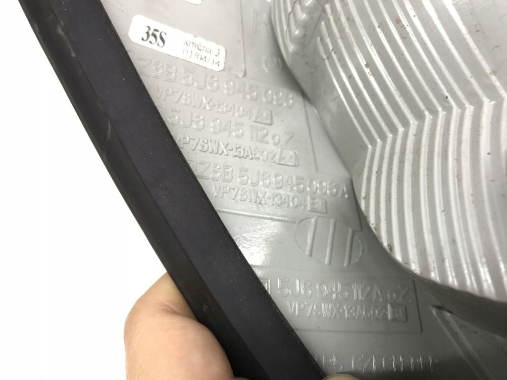 фото №10, Skoda fabia ii 2 лампа правая задняя задняя 5j6945096a хэтчбек