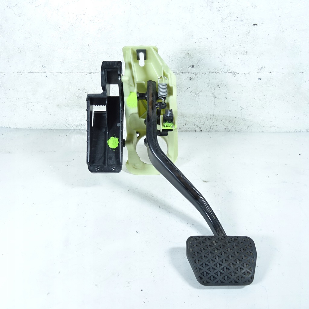 фото №1, Bmw 7 f01 f02 4.4 v8 педаль тормоза