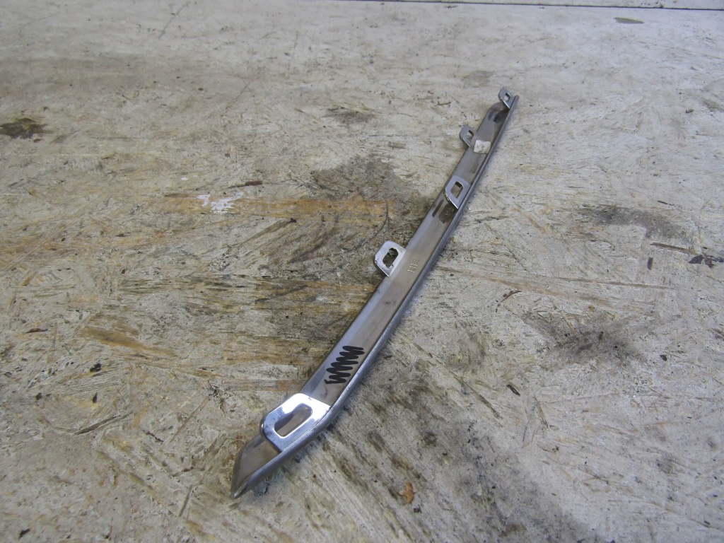 фото №9, Opel corsa f молдинг решетка левый перед 9830283280