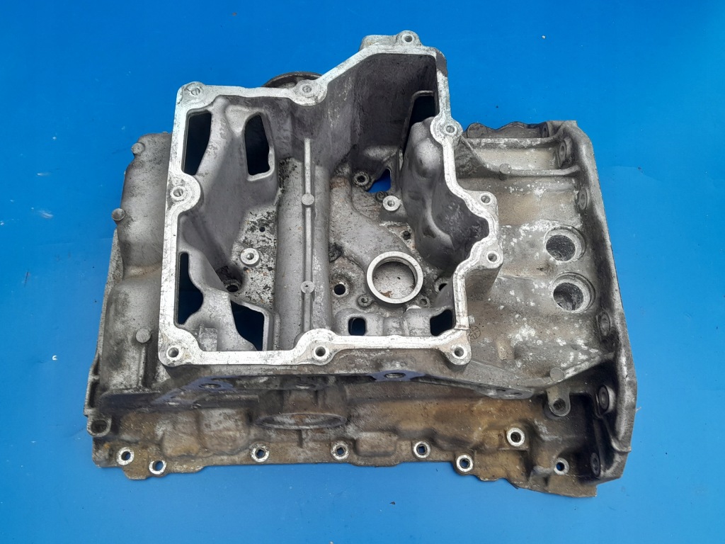 Купить Поддон масла a6540100204 mercedes glc 2.0 cdi 654.920