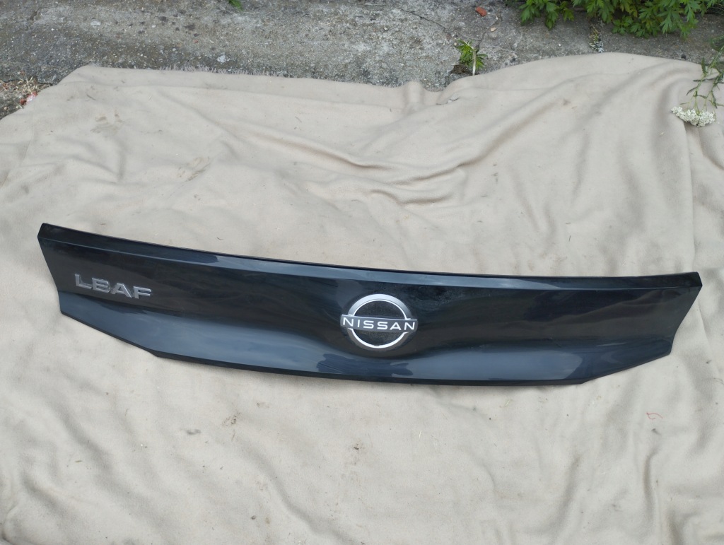 фото №1, Накладка кришки задня nissan leaf