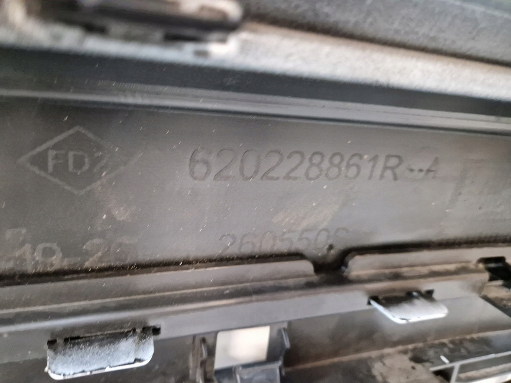 фото №13, Dacia sandero iii 3 stepway 20- бампер передний перед 620228861r