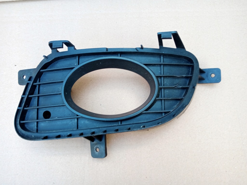 Купити Mercedes w169 ліва решітка бампера перед