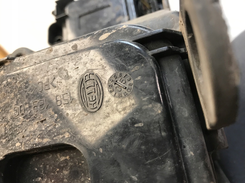 фото №7, Лампа левый перед линза h7 audi a8 d3 europa