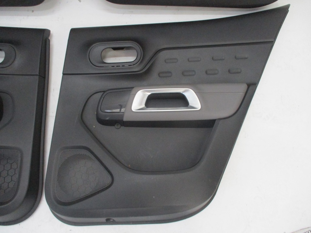 фото №4, Обивка дверь citroen c5 aircross задняя