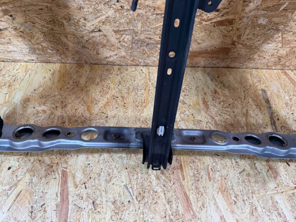 фото №6, Pas передній підсилювач балка повітропровід повітря lexus ct 200h 2011-