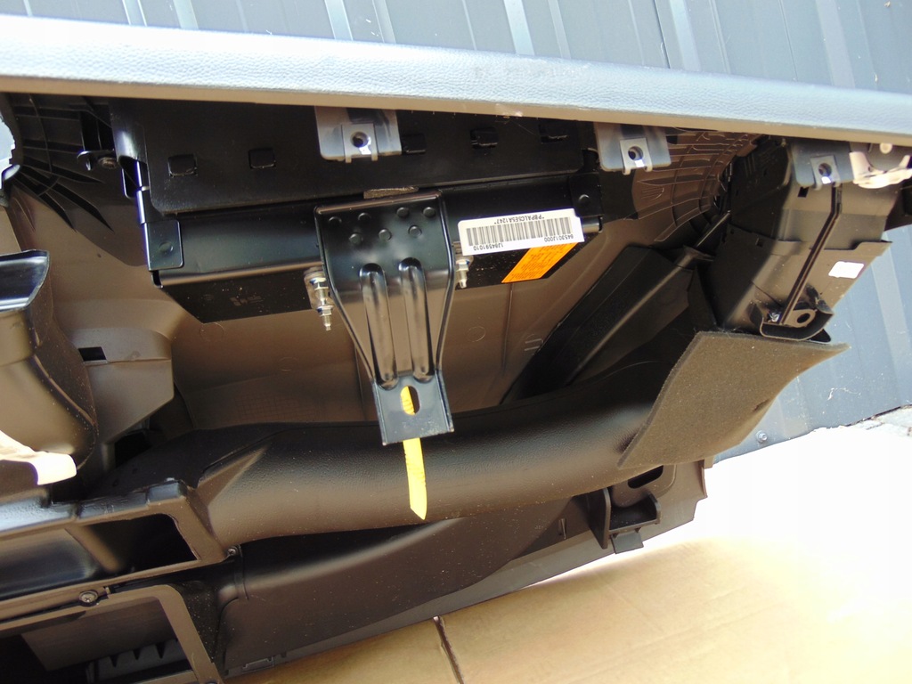 фото №11, Hyundai i20 lift 12- консоль комплект подушка безпеки ремені 569001j500