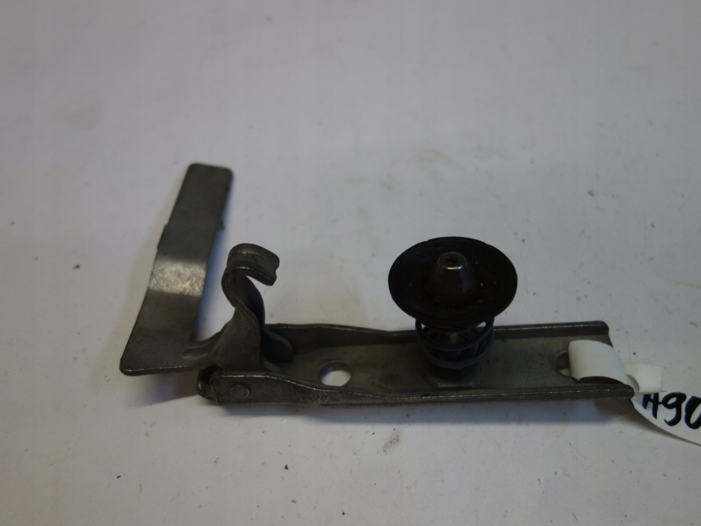 Засувка капот mercedes sprinter w906 a9067500550 Ціна