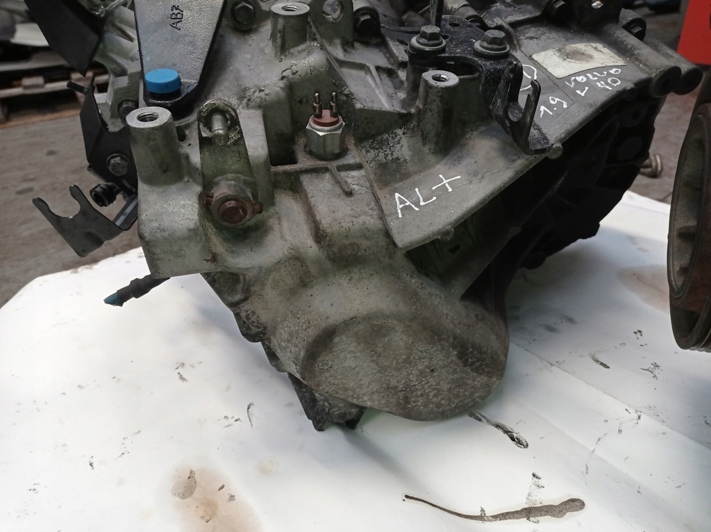 фото №10, Коробка передач передач volvo v40 1.9 di dci 1023625