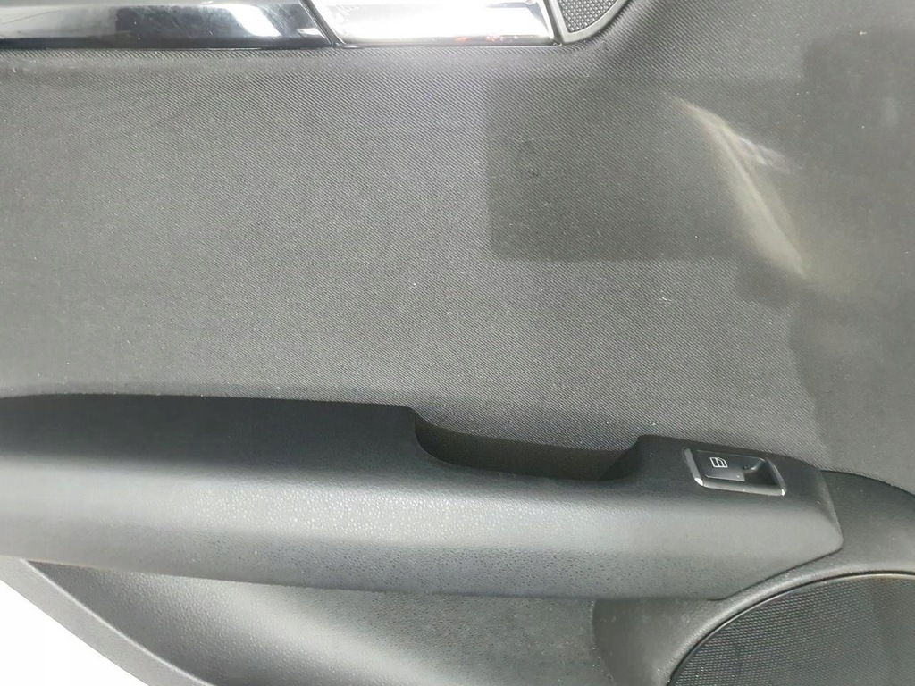 фото №7, Оббивка двері лівий задня mercedes w204 2045402610