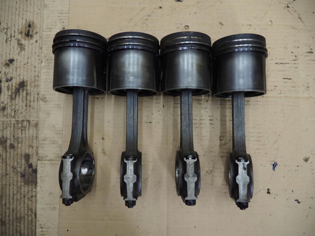 фото №1, Land rover discovery 1 i 2,5 300 поршень шатун