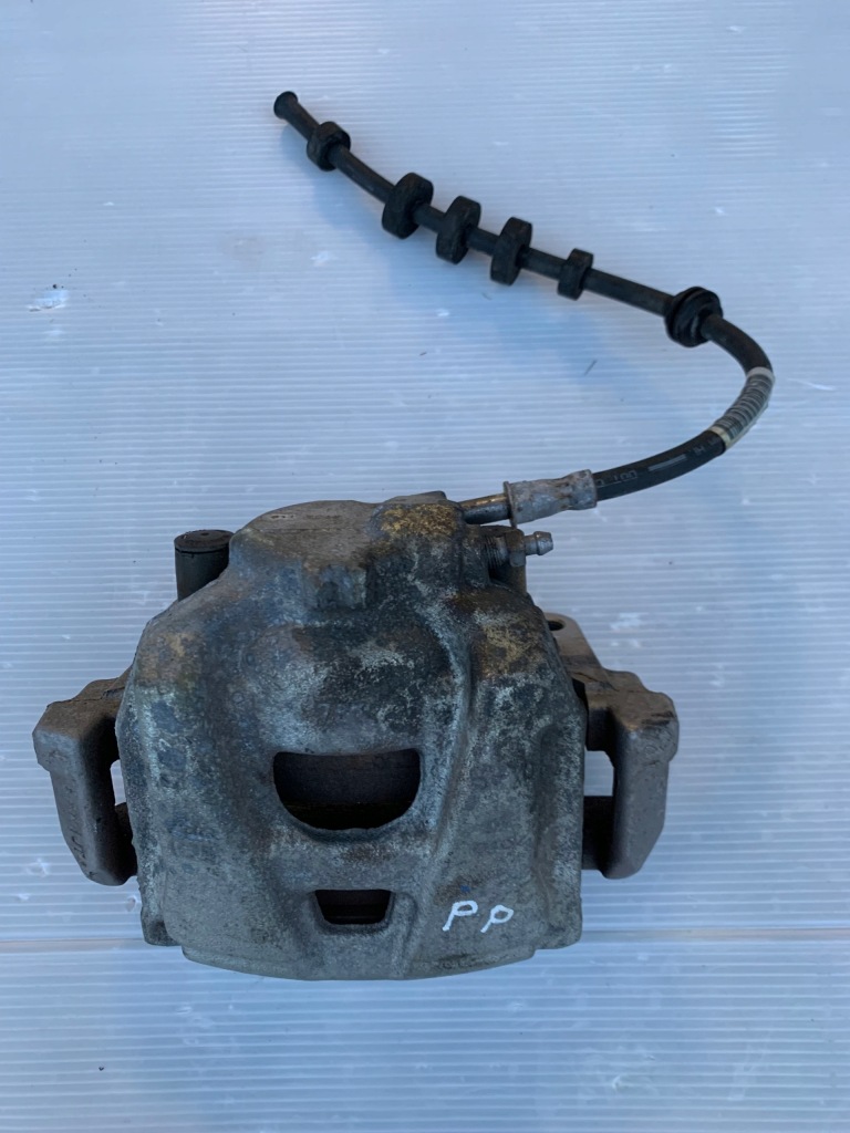 фото №1, Audi a5 8t суппорт тормозной правый перед 24 km