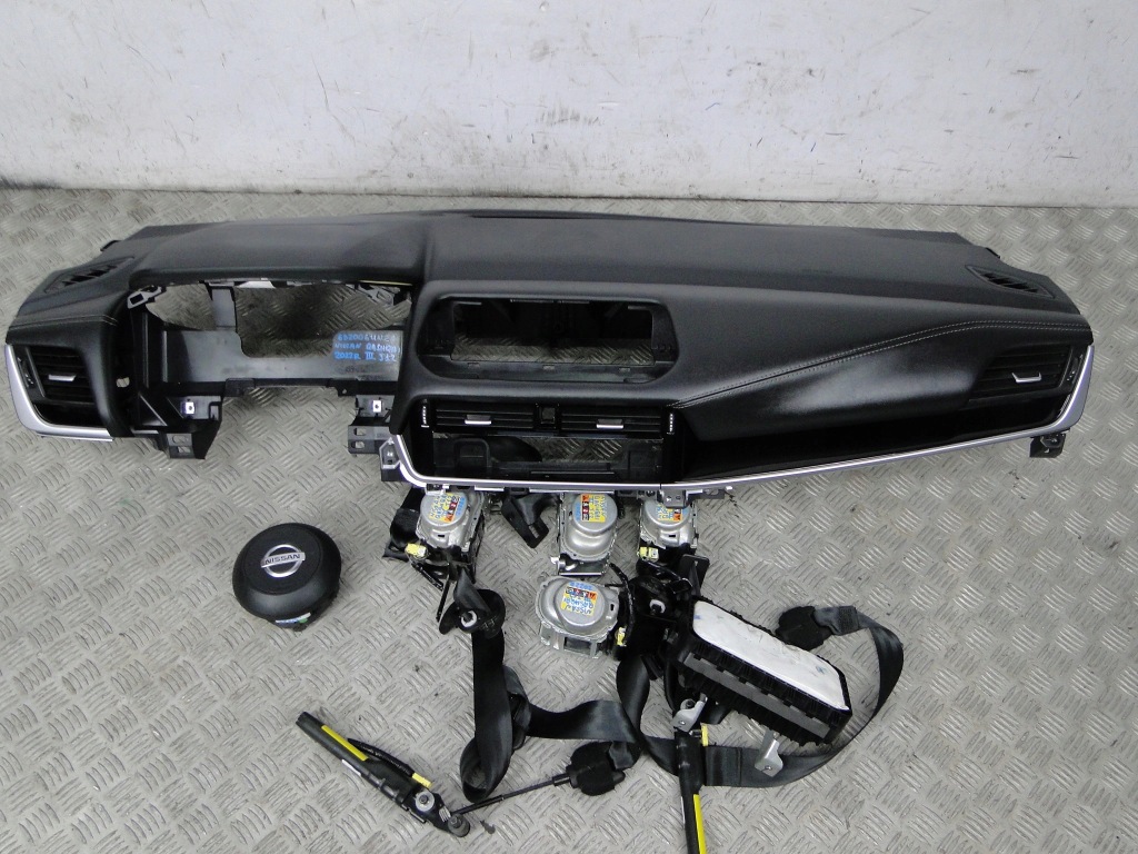 фото №12, Приборная панель консоль подушка безопасности кожа nissan qashqai iii j12 2021 682006un2a 985106rn0