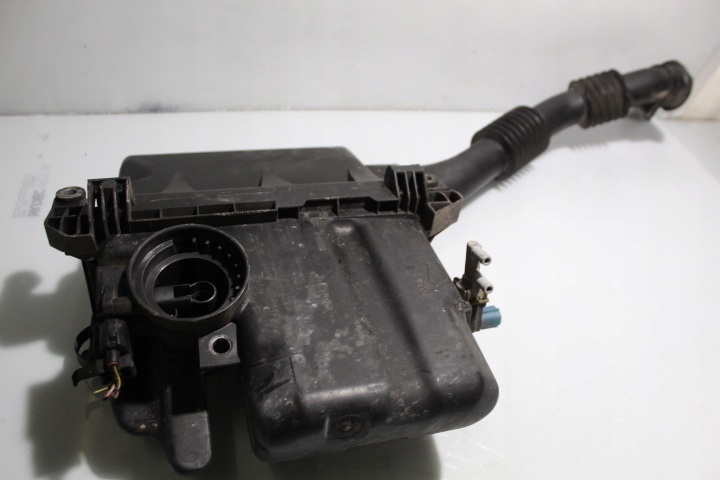 фото №3, Корпус фильтра воздуха toyota yaris i