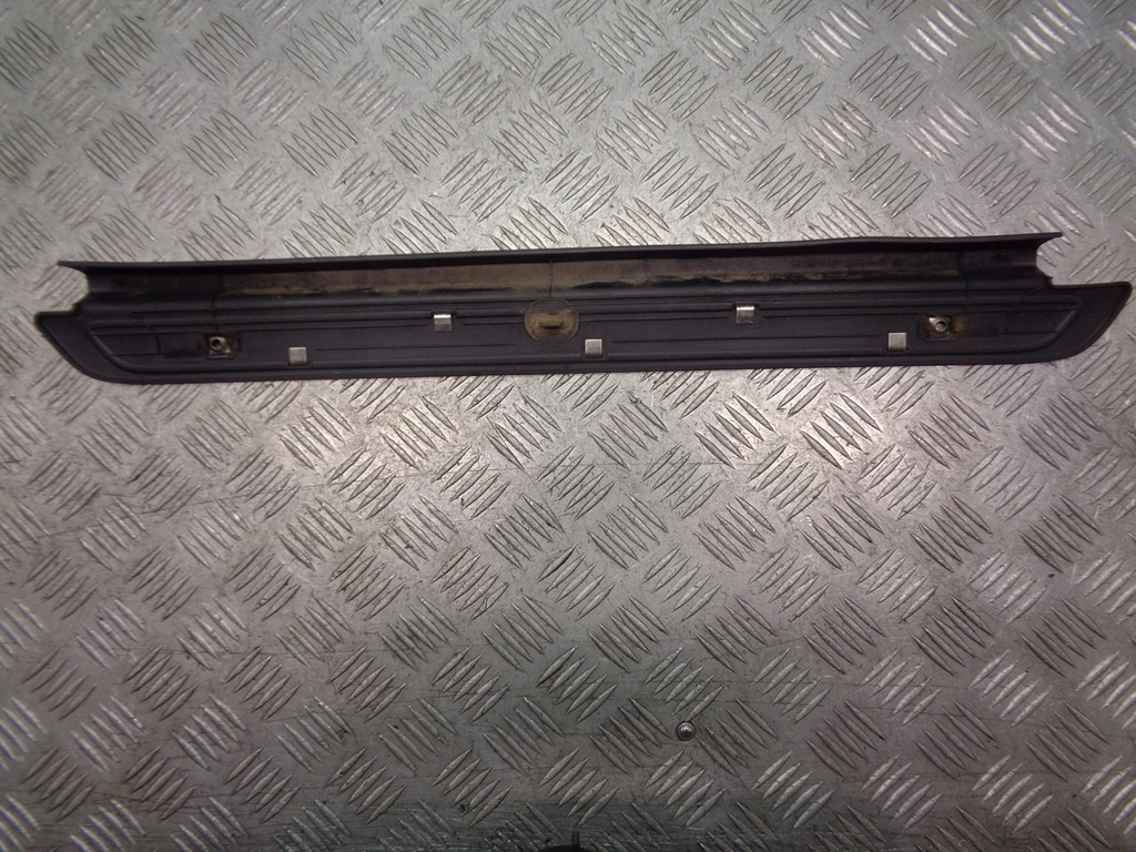 фото №2, Молдинг поріг внутрішня правий перед volvo v40