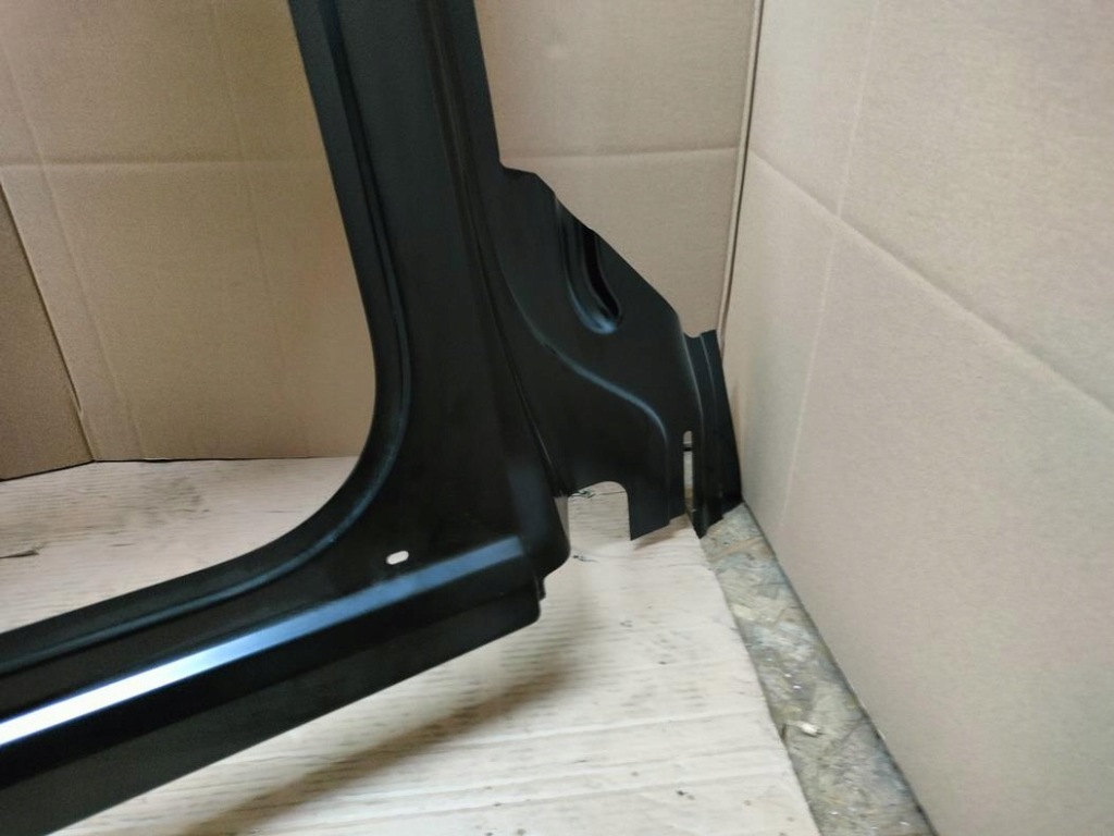 Крыло  задний правый  обшивка trafic 3 3 140cm Недорого