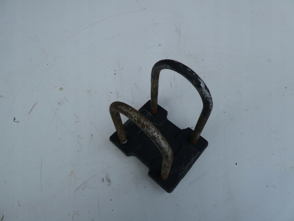 фото №1, Cybant кронштейн рессора vw amarok 2h0598176