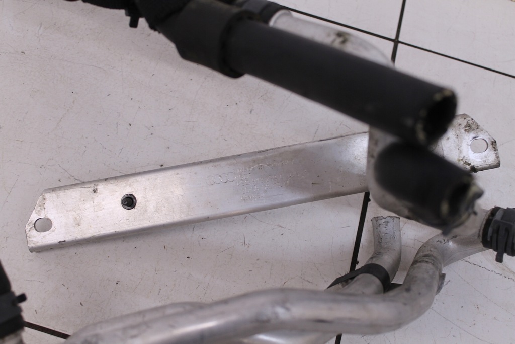 фото №8, Audi r8 ii 16- 5.2 fsi v10 провода радиатор wody