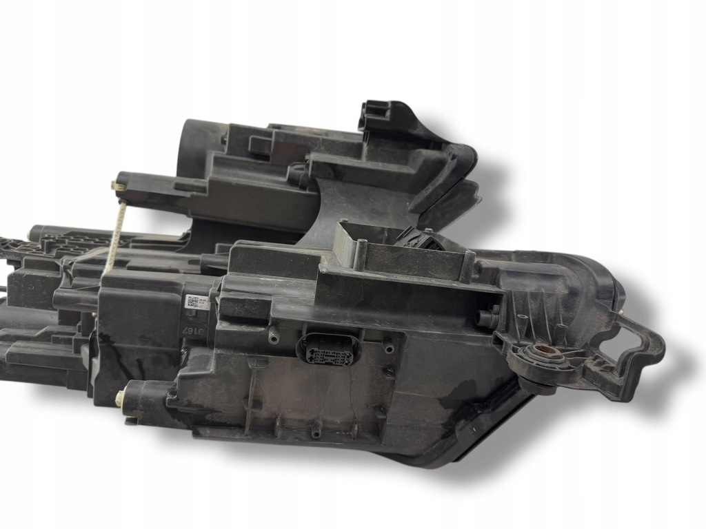 фото №10, Skoda kodiaq 2017 перед сторона правая лампы передние