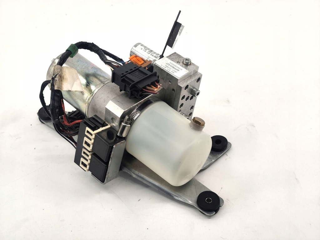 фото №1, Насос крыша audi a4 s4 b7 cabrio 8h0871611a