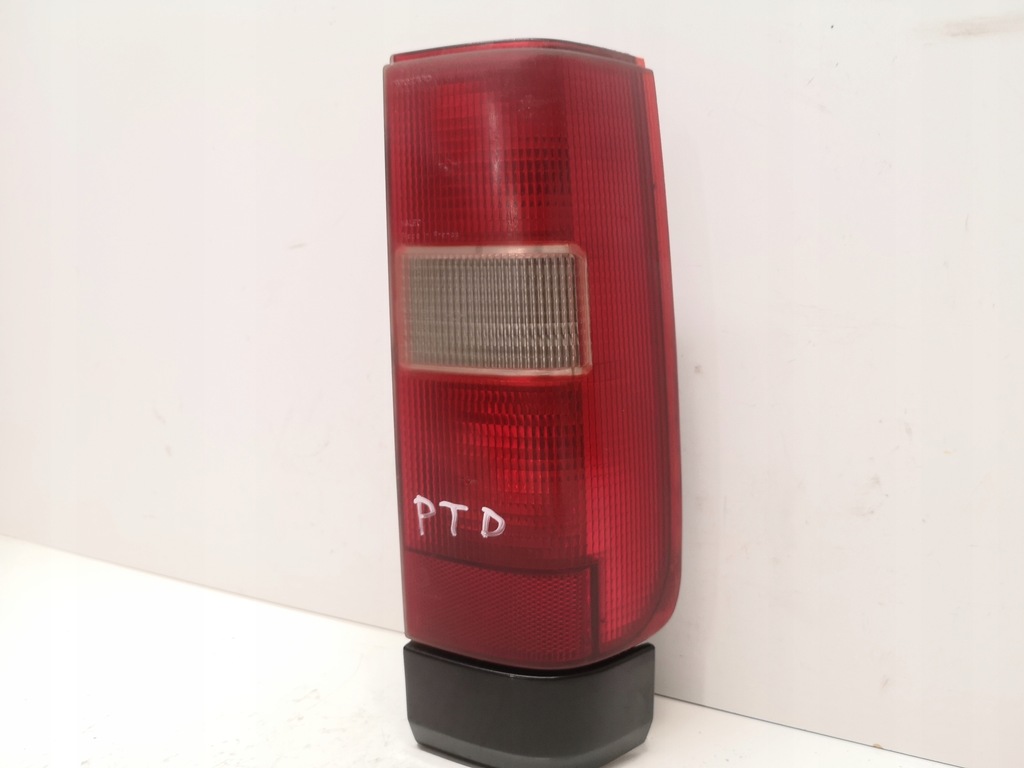 фото №13, Volvo v70 96-20 лампа права задня 3512320