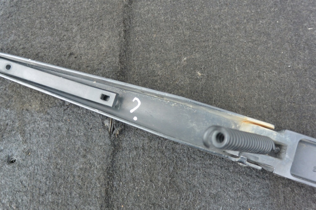 Важіль двірники комплект  tesla model s 12-16 eu Зі Шроту