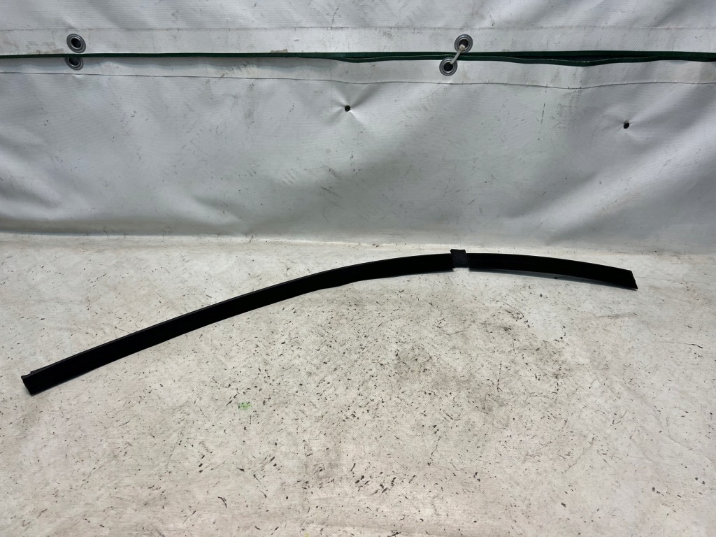 фото №1, Hyundai elantra vi 16 молдинг ущільнювач правий задня