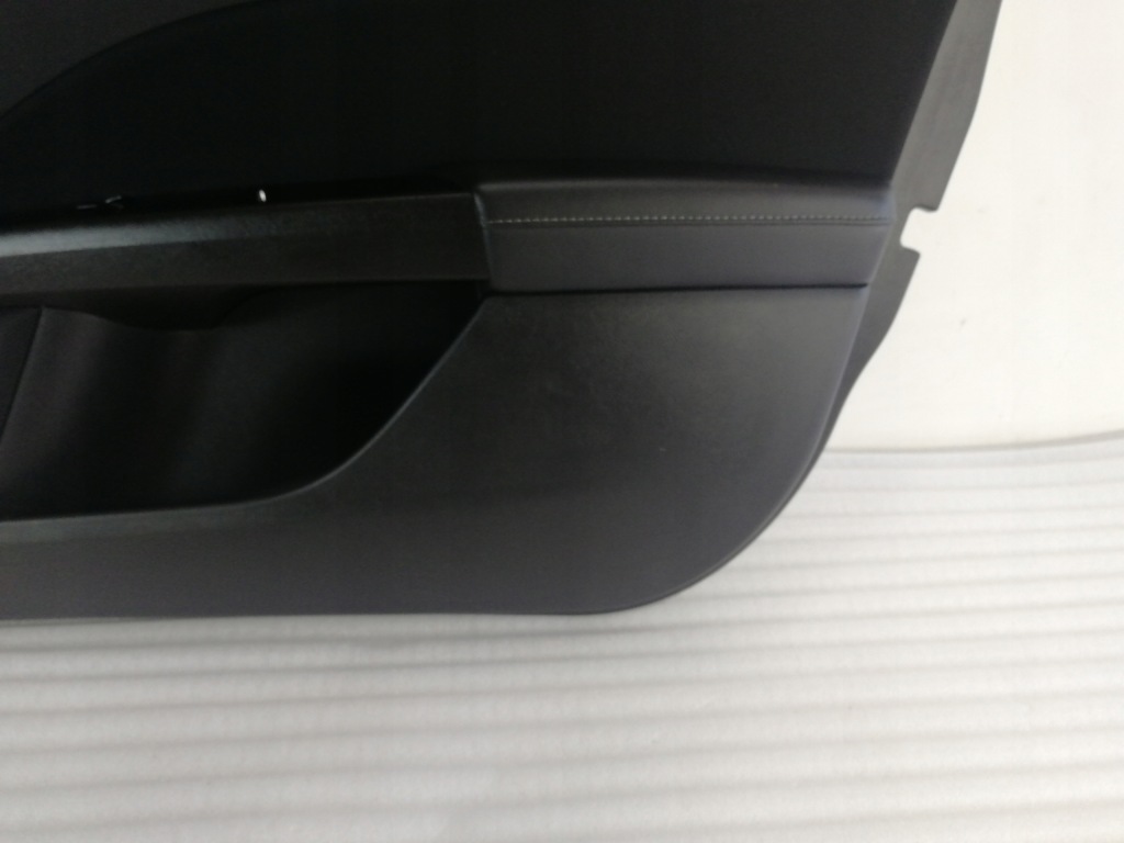 фото №4, Ford mondeo mk5 обшивка обивка дверь правый перед