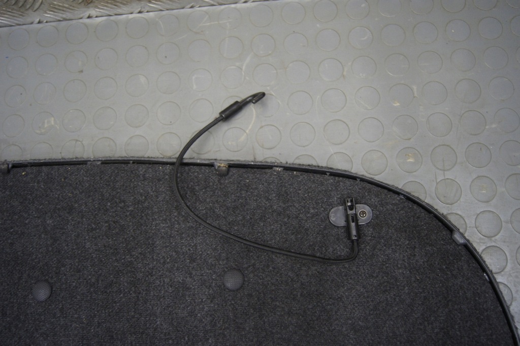 фото №8, Avensis verso пол багажника бардачка