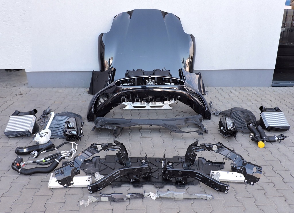 фото №14, Maserati granturismo grancabrio перед kompletny m189 капот бампер крила