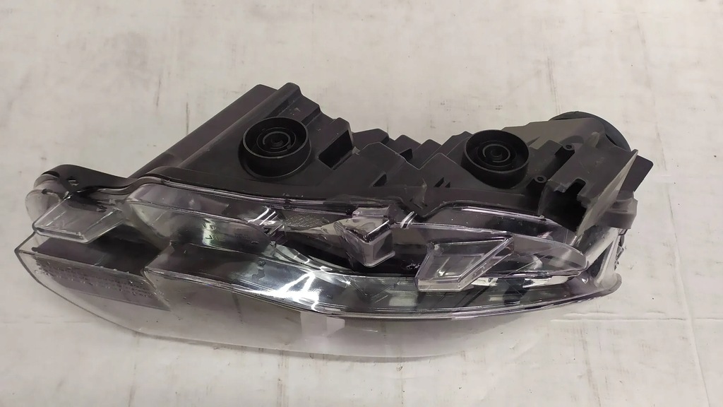 фото №12, Лампа правый перед peugeot rifter