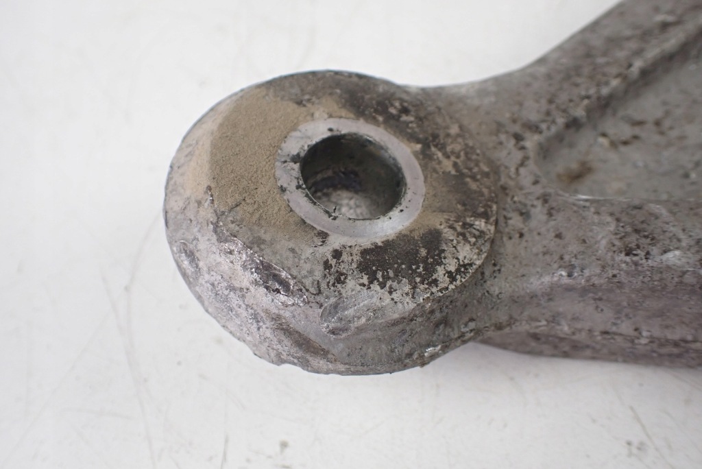 фото №2, Важіль правий верхній задня chevrolet corvette c5