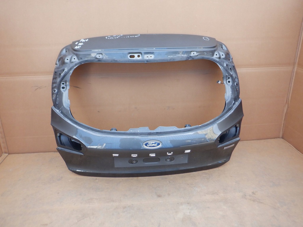 фото №1, Крышка багажника ford focus mk4 5 дверь hb