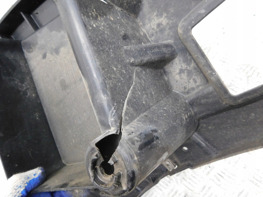 Напрямна бампера лівий правий задній 7239883 7239884 - bmw x3 f25 10-14 Ціна