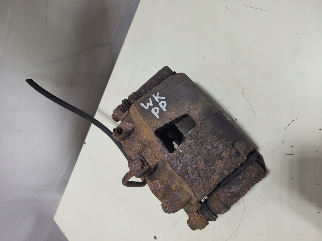 фото №1, Jeep grand cherokee wk 5-10r суппорт правый перед