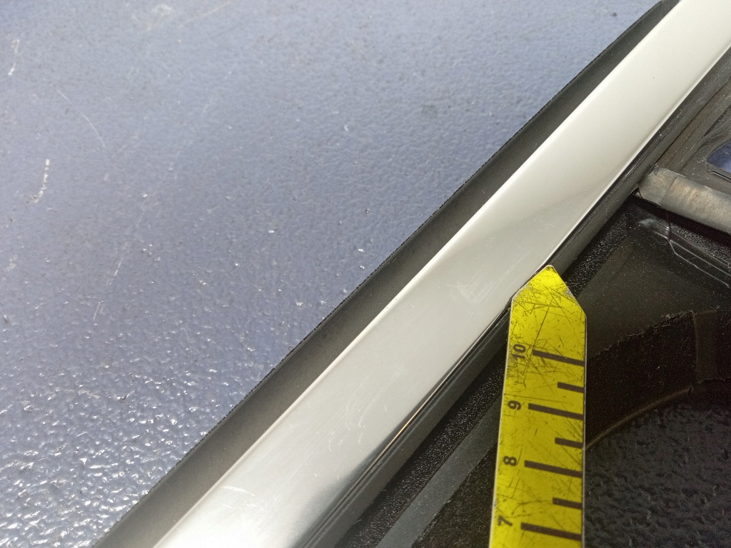 фото №10, Mercedes gls x167 прокладка скло двері задніх правих задня a1677355800