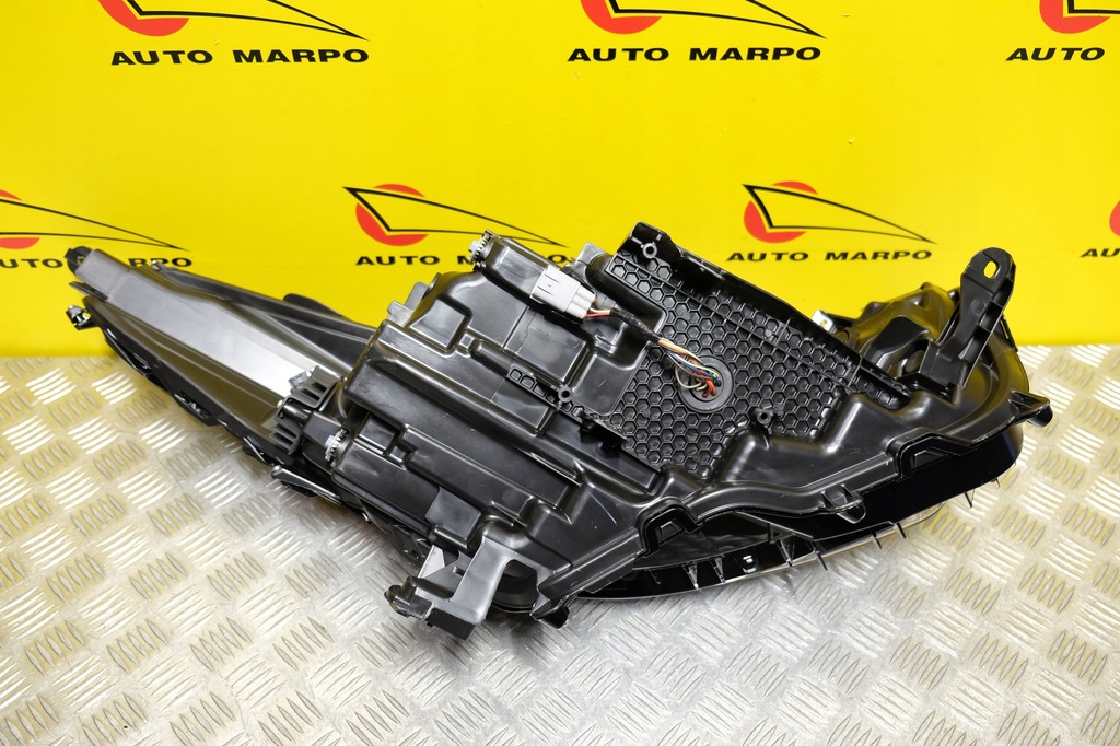 фото №10, Toyota highlander 2019- фара лампа full led левая czarna 8 usa