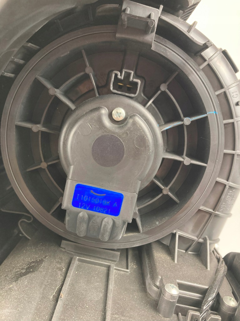 фото №1, Nissan juke 1.6 вентилятор воздуходувка t1015019k