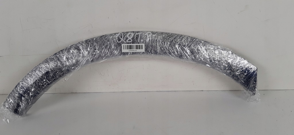 фото №9, Audi q8 молдинг крыла правая задняя 4m8853818