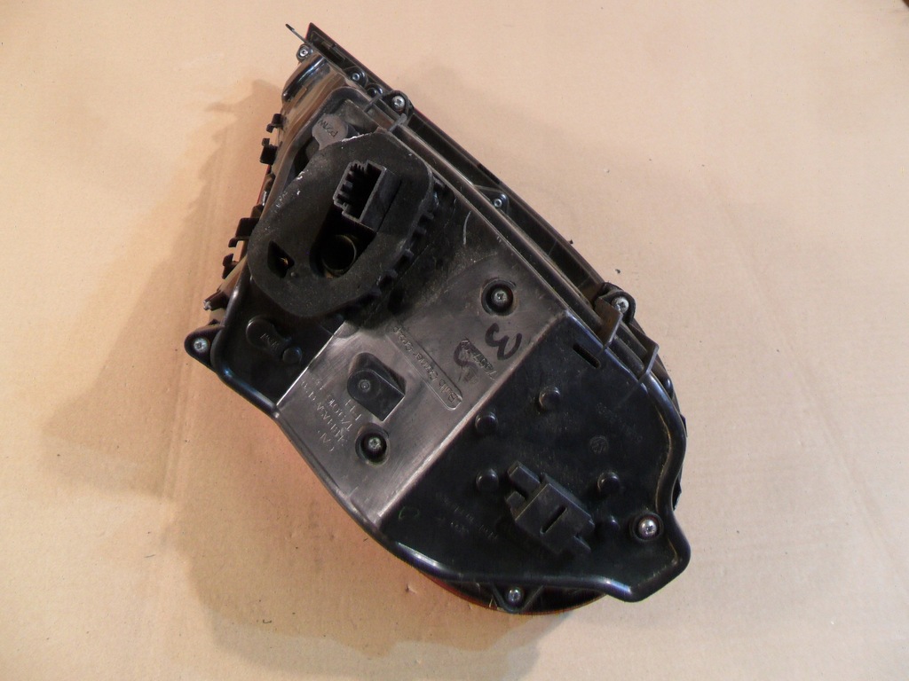 фото №13, Vw beetle 2011 лампа задняя правая 5c3945096h