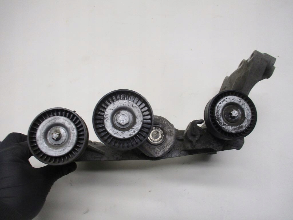 Кронштейн основание генератора mercedes w169 1.5 в Украине