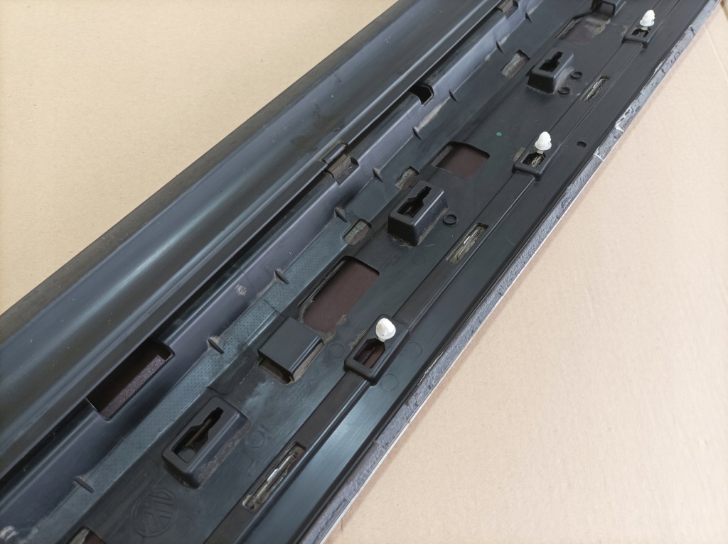 фото №8, Vw touareg iii молдинг дверь левый перед