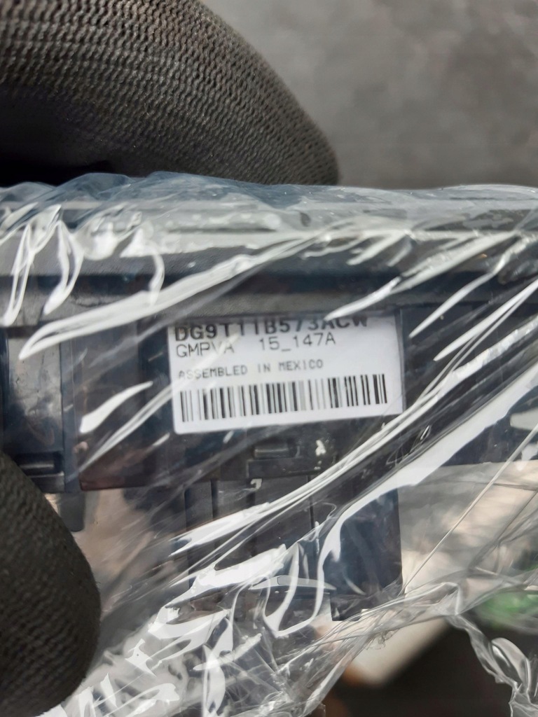 фото №12, Туннель кронштейн na кружки ford mondeo mk5 anglik