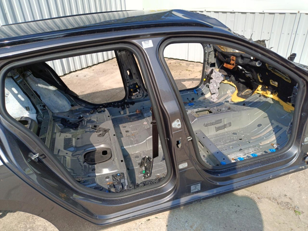 фото №2, Opel astra l evl kombi четверть блок двигателя порог правый