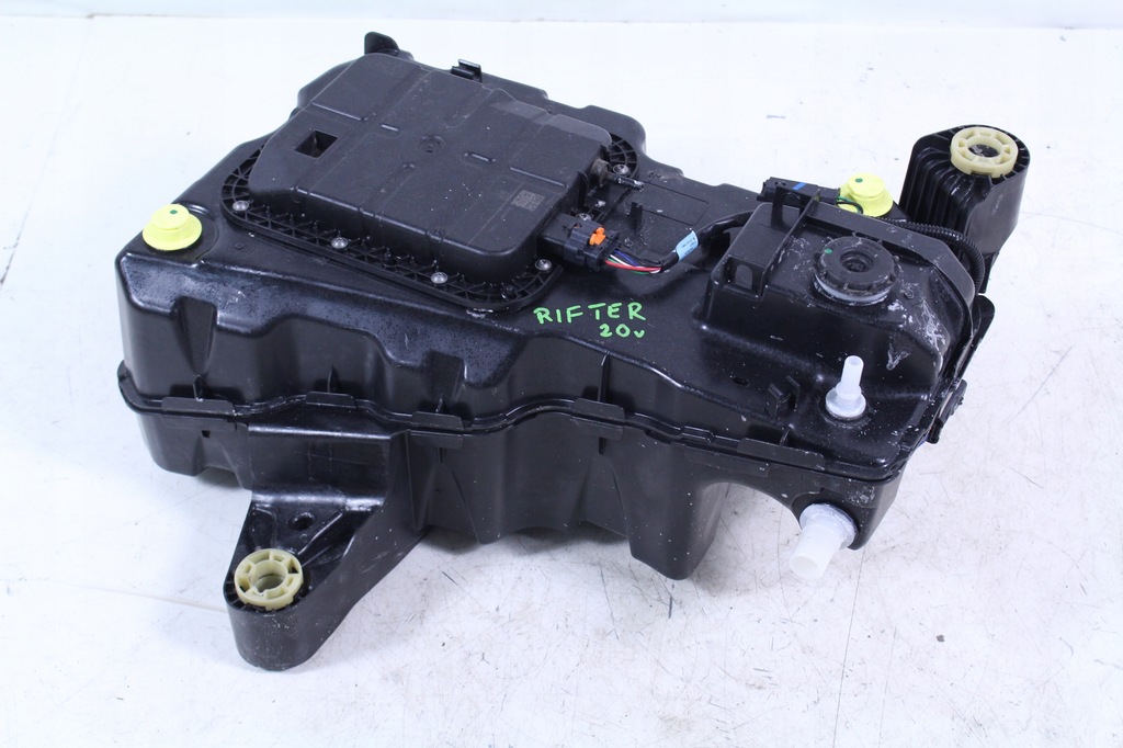 фото №1, Бак adblue peugeot rifter 1,5hdi 20r.