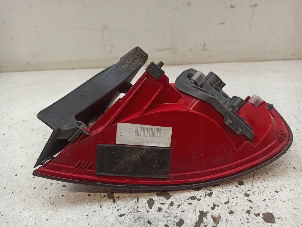 фото №9, Audi a4 b8 sedan лампа левый задняя w крыло 8k5945095d