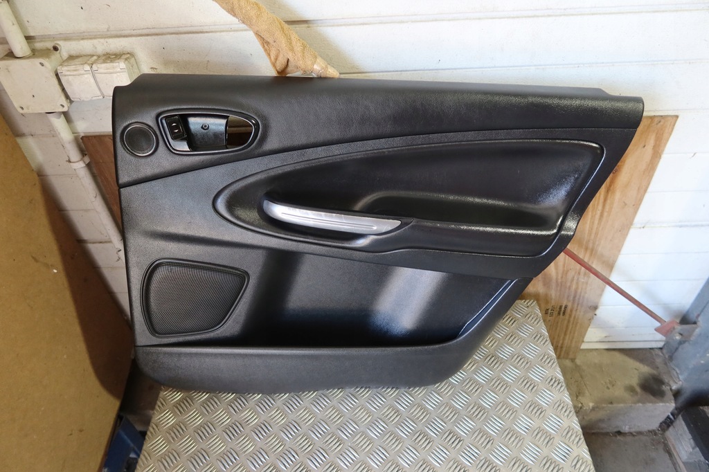 фото №1, Обшивка обивка правый задняя s-max