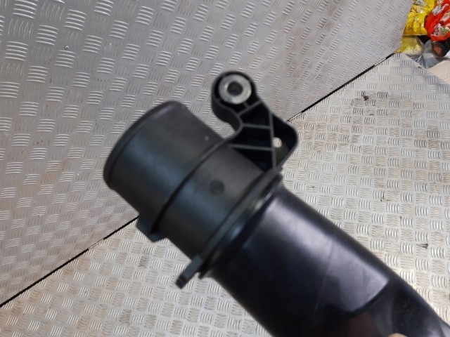 Clio iv 1.5 dci труба повітрозабірник повітря 165769779r Доставка