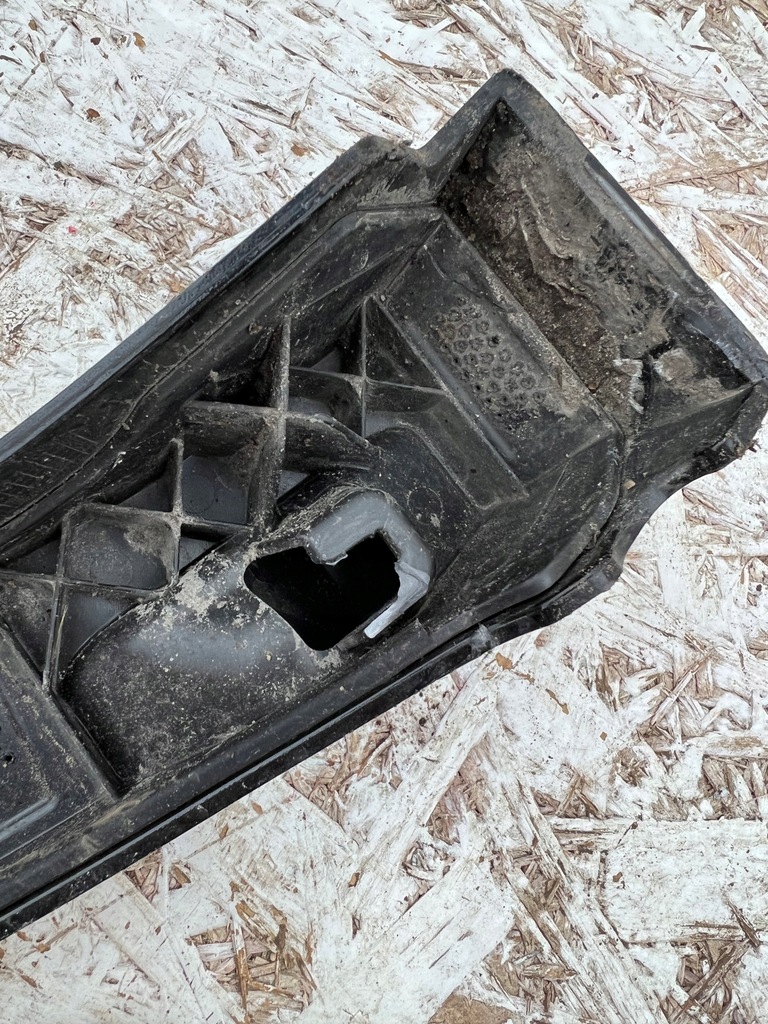 фото №9, Молдинг накладка крыла правый задняя audi q3 83a